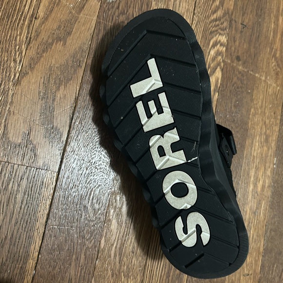 Sorel Clogs - Picture 4 of 5